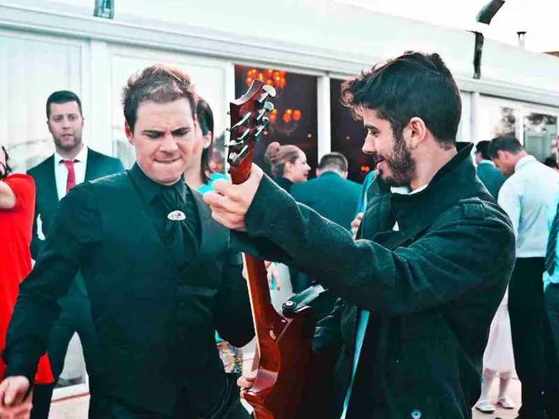 Orquesta Kalifornia en directo · orquesta para fiestas en Cuenca
