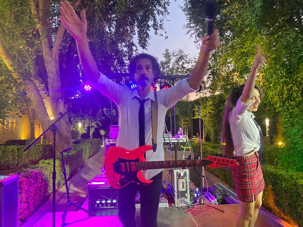 Trío de Orquesta Kalifornia en Los Chopos, La Gineta, el 17 de septiembre de 2022