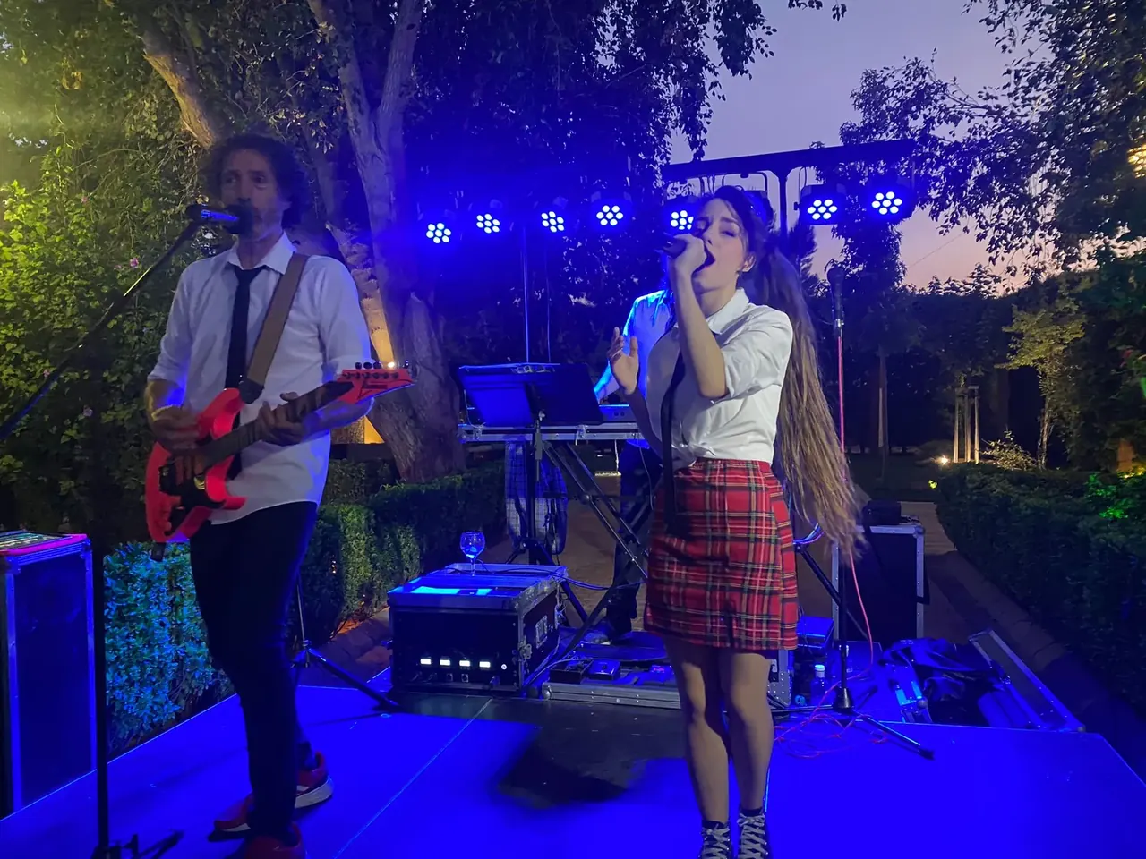 Teclado y guitarra en la boda de Los Chopos, La Gineta