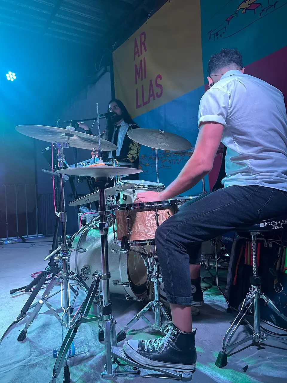 Cuarteto plus de Orquesta Kalifornia en la plaza de Armillas
