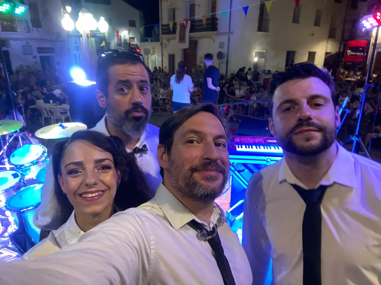 Orquesta Kalifornia · Plaza de la Baronía, Chulilla