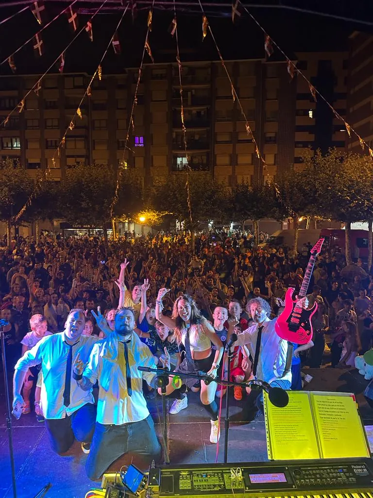 Orquesta Kalifornia · Plaza Galsua, Barakaldo