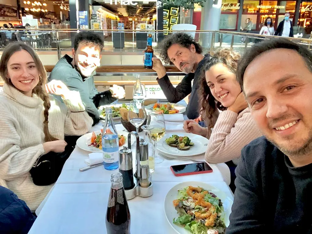 Cuarteto plus de Orquesta Kalifornia en el salón cívico de Villaviciosa de Odón