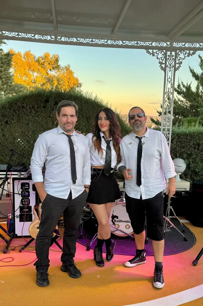Cuarteto plus de Orquesta Kalifornia en el Salón Leyva, Linares