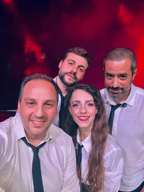 Orquesta Kalifornia en directo · orquesta para bodas en Huelva