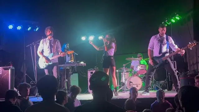 Orquesta Kalifornia en directo · orquesta para bodas en Soria