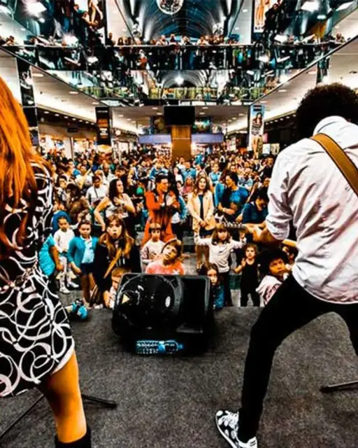 Orquesta Kalifornia en directo · orquesta para bodas en Almería