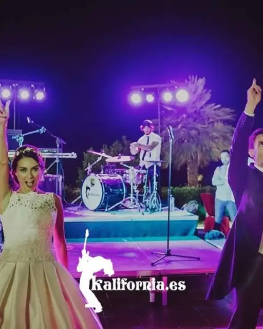 Orquesta Kalifornia en directo · orquesta para bodas en Salamanca