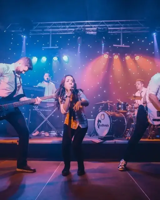 Orquesta Kalifornia en directo · orquesta para bodas en Zamora