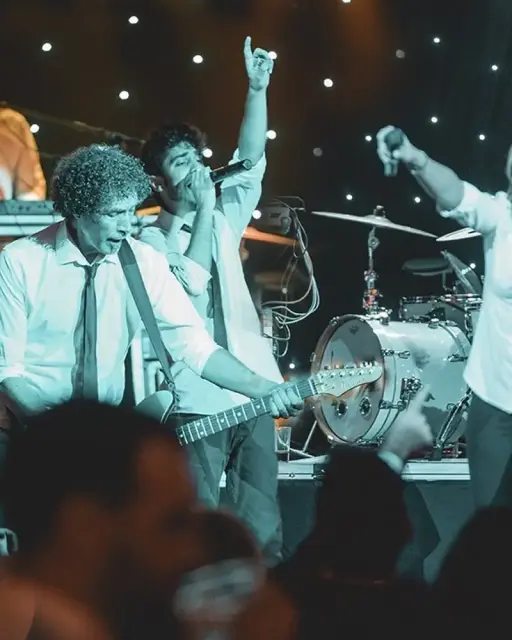 Orquesta Kalifornia en directo · orquesta para bodas en Zaragoza